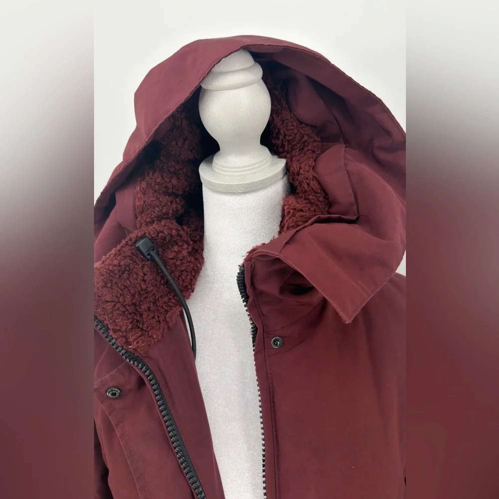 Sam Edelman Hooded Jacket Size Small‎ Burgundy Wine Coat Minimalist Chic